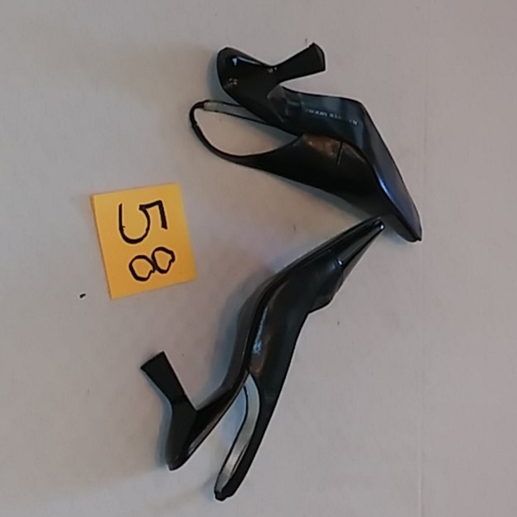 Heels - Picture 3 of 4